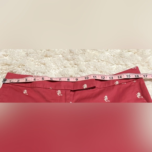 Talbots Women’s Size 8 Stylish Red With Seahorses Shorts EUC - Picture 2 of 7